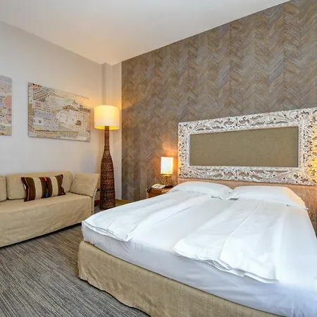 Hotel Flaminia 4*